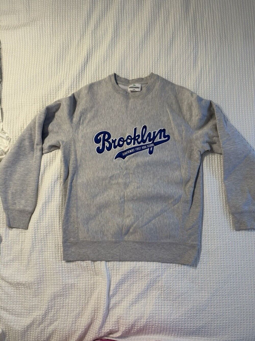 Brooklyn Sweatshirt Medium Unisex Gray Blue Trendy